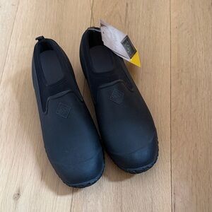 Muck Women's Black Slip-On Mules